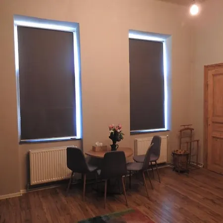 Maniu * Κλουζ-Ναπόκα